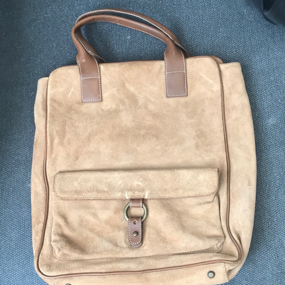 Sued tote w/ zipper pocket inside, pocket on front